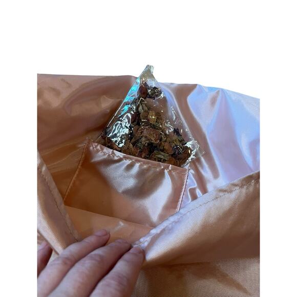 Vtg New Victoria’s Secret Pink Nylon Lingerie Storage Bag Lace Trim W/Potpourri - Picture 5 of 6